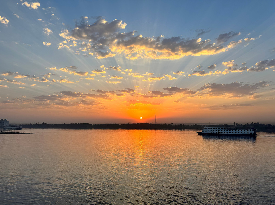 Mövenpick Ms Royal Lily Nile Cruise-卢克索必去景点