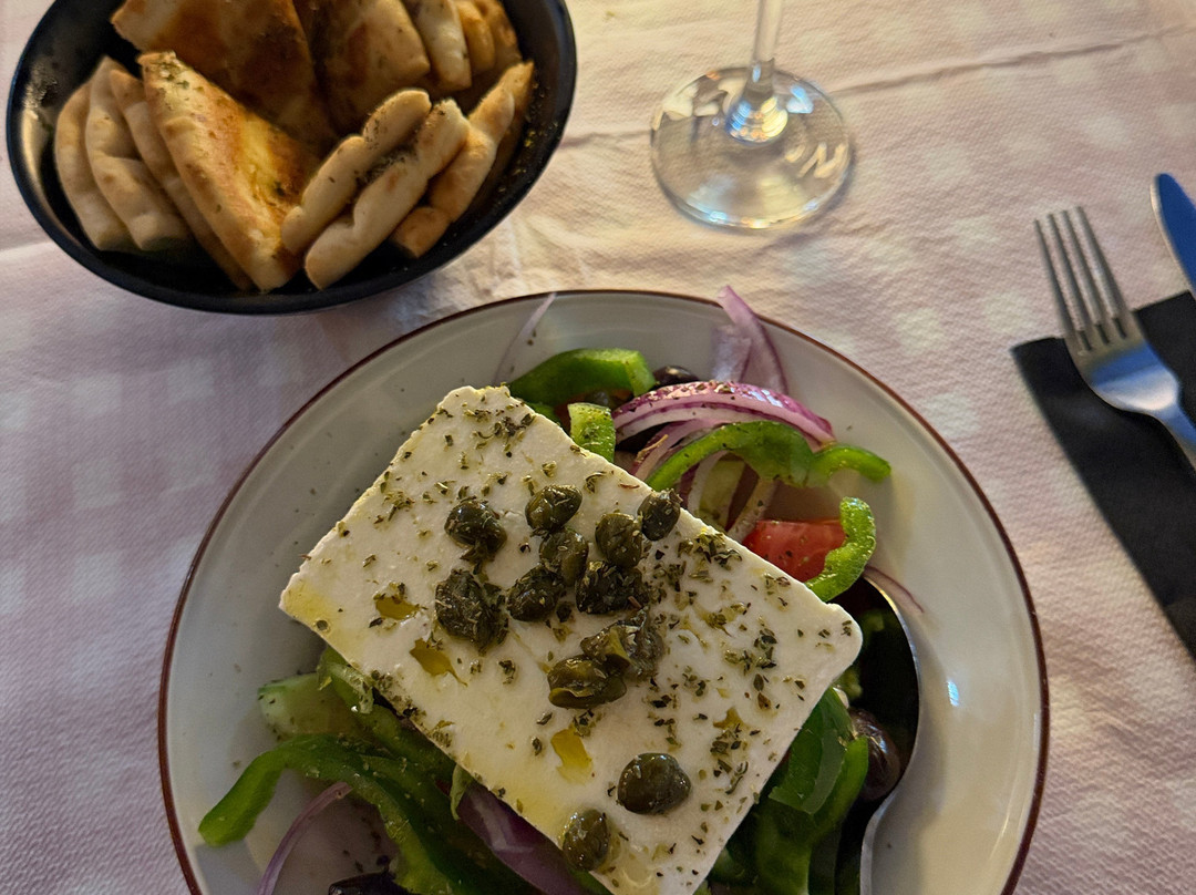 La Petite Taverne Windmills