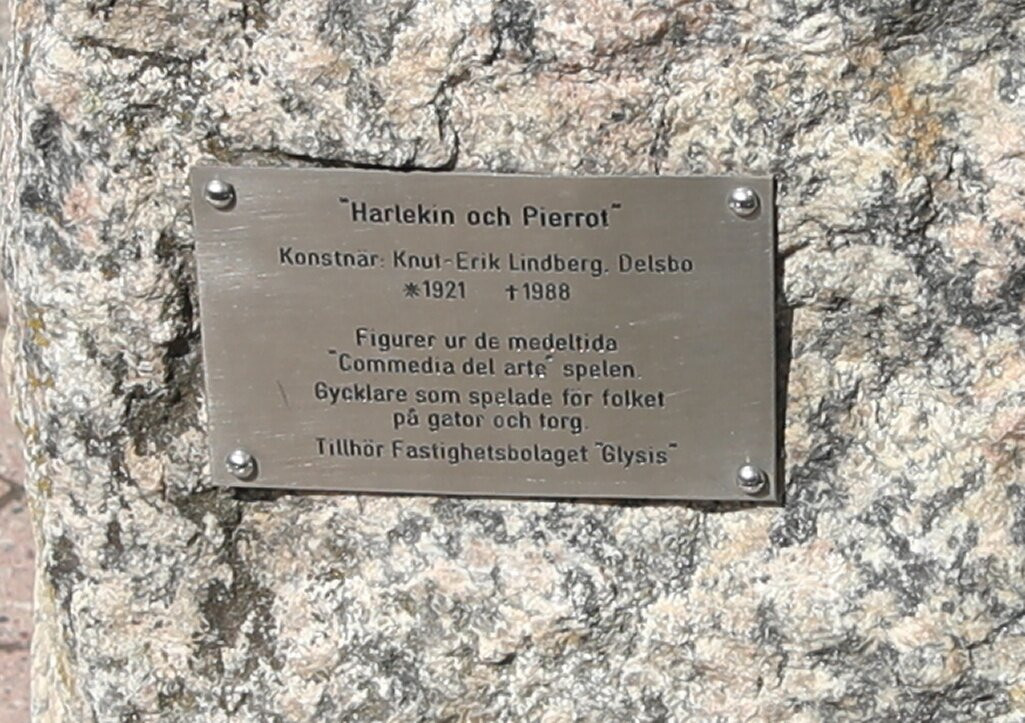 Statue Harlekin och Pierrot (Statue de Arlequin et Pierrot)-Hudiksvall必去景点