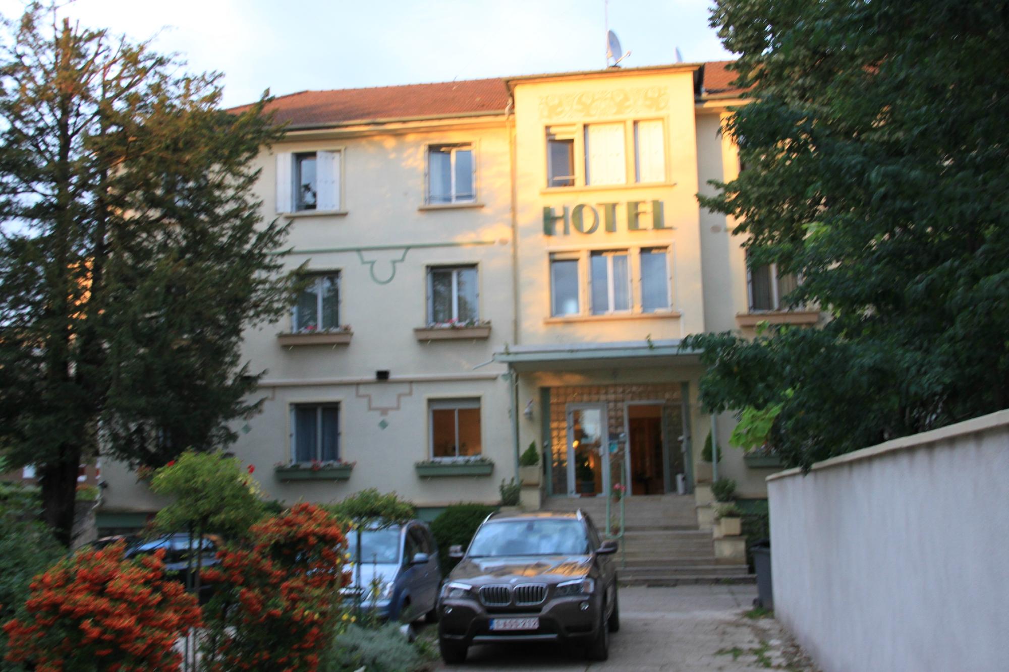 Hotel des Allees-客卧