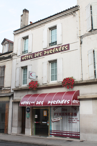 Hotel Des Pyrenees-官方