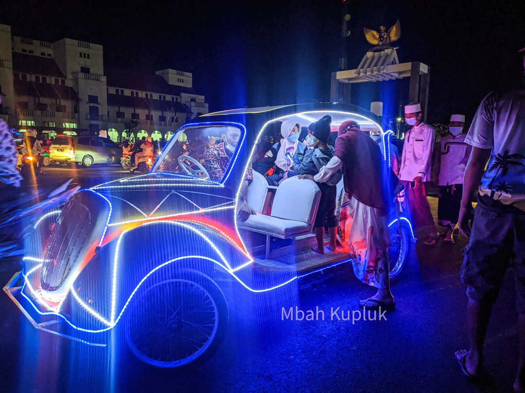 RedDoorz Syariah near Alun Alun Tegal