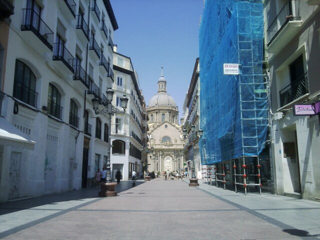 Calle Alfonso I景点图片