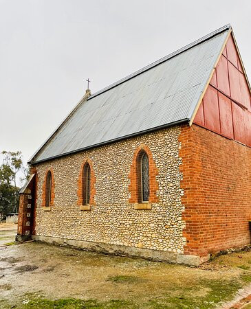 St Peter's Pebble Church景点图片