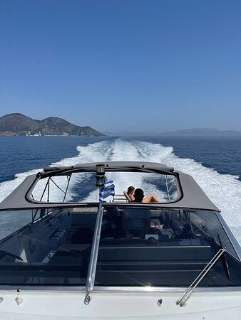 Private Yachting-凯法利尼亚岛必去景点