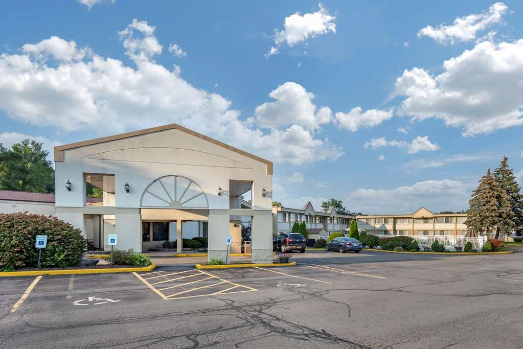 Quality Inn & Suites at Binghamton University主图
