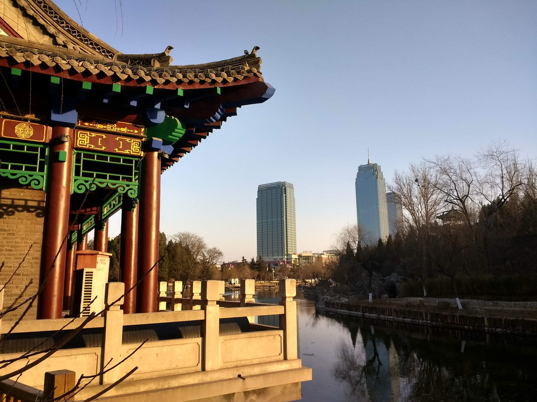 保定市旅游景点-竞秀公园