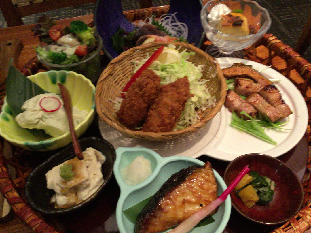 宮前平源泉 湯けむりの庄 お食事処