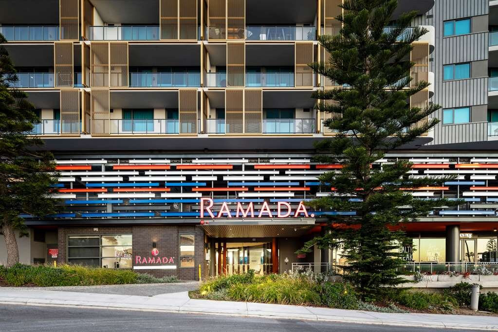 Ramada by Wyndham VetroBlu Scarborough Beach主图