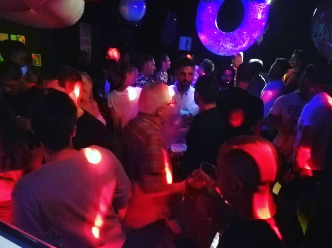 Connection Bar-阿尔布赞拉必去景点