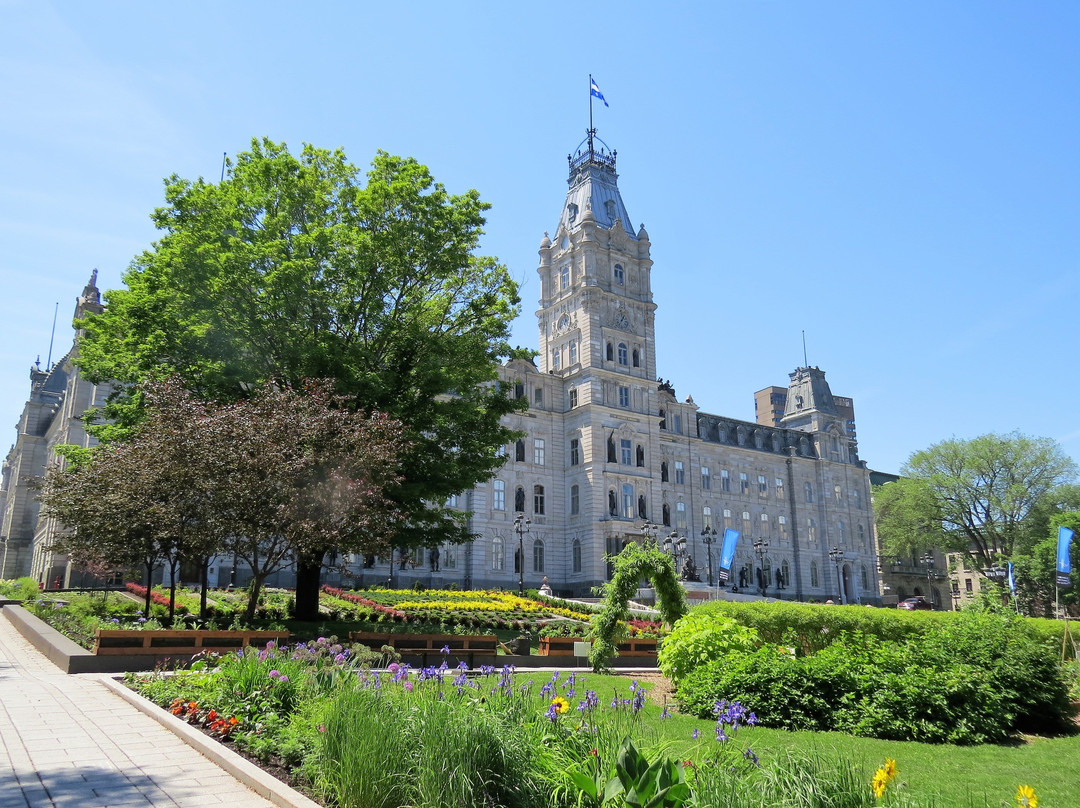 Place de l’Assemblée-Nationale-魁北克市必去景点