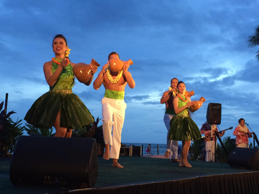 夏威夷皇家烤乳猪大餐-火奴鲁鲁必去景点