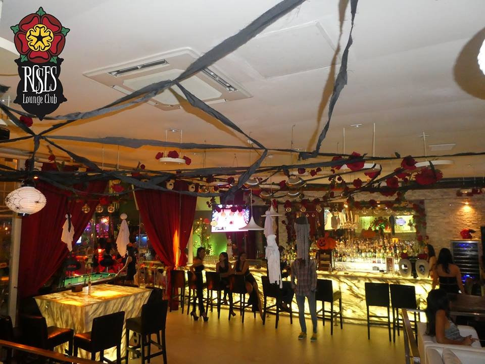 珊瑚岛旅游景点-Roses Lounge Club