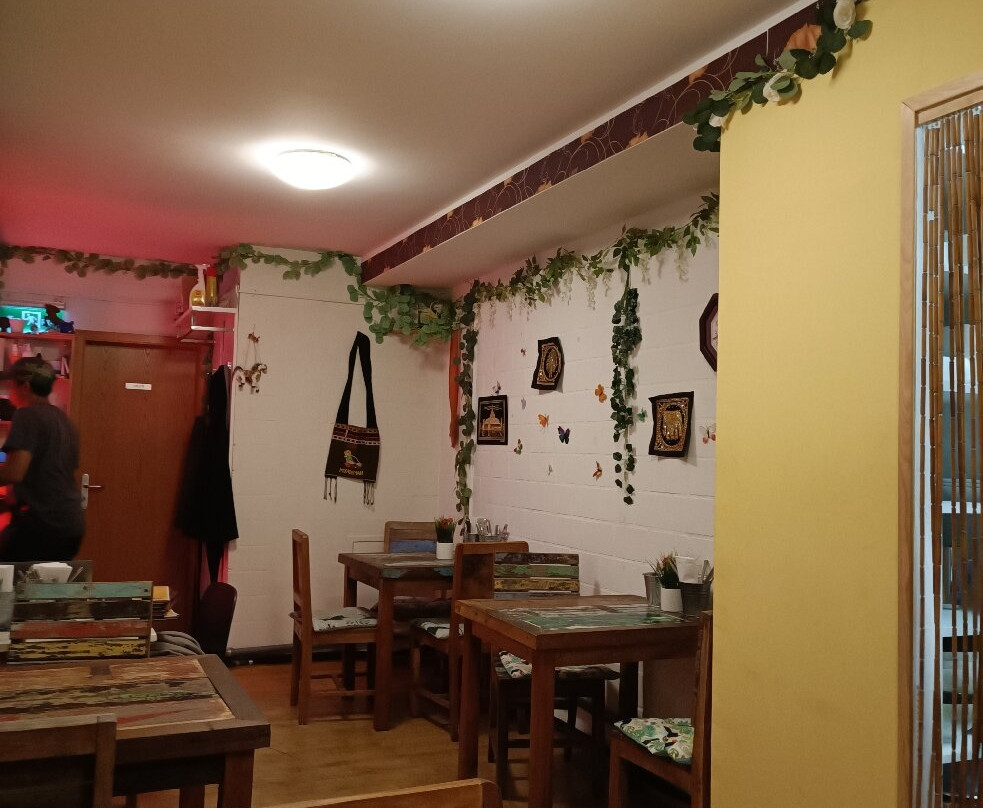 Haung Asian Food House