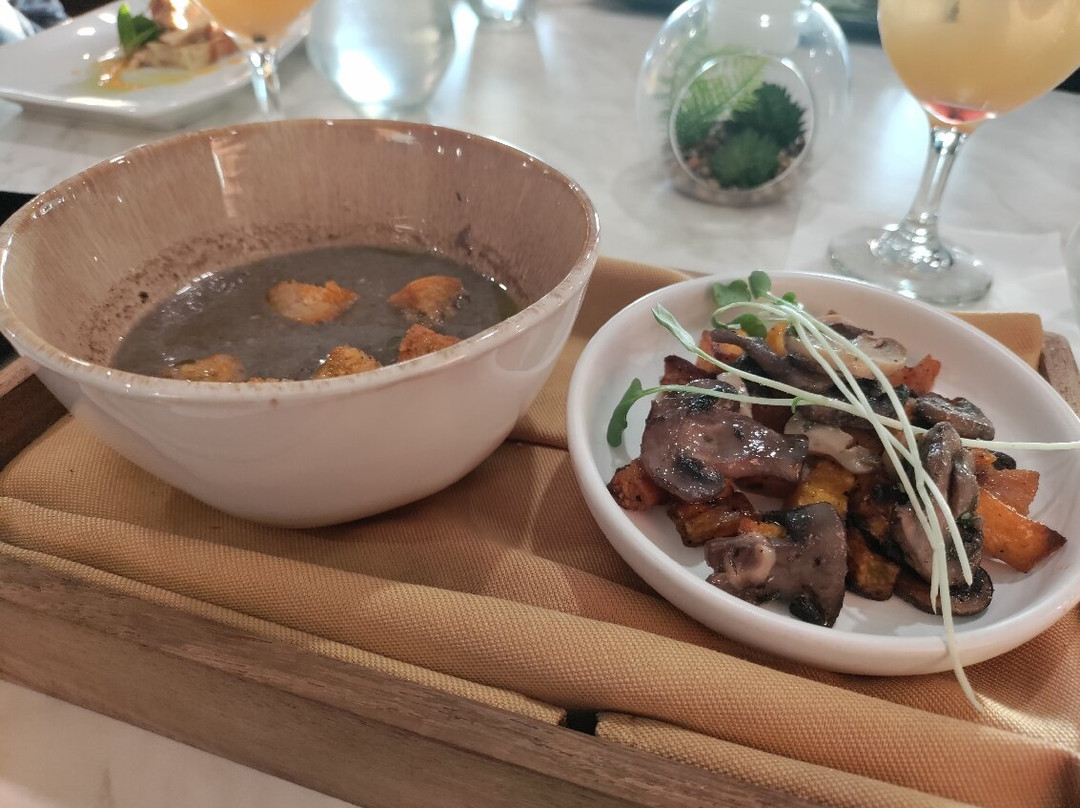 Zest Bistro