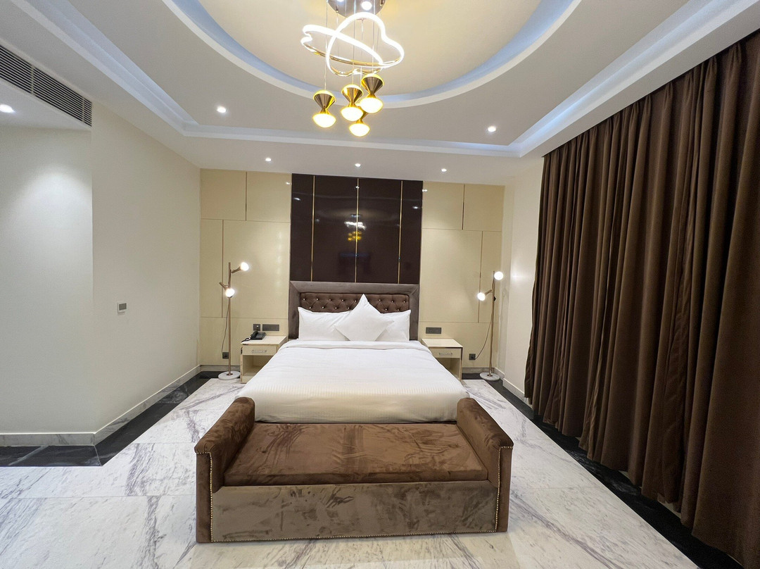 Lime Tree Hotel and Banquet in Greater Noida主图