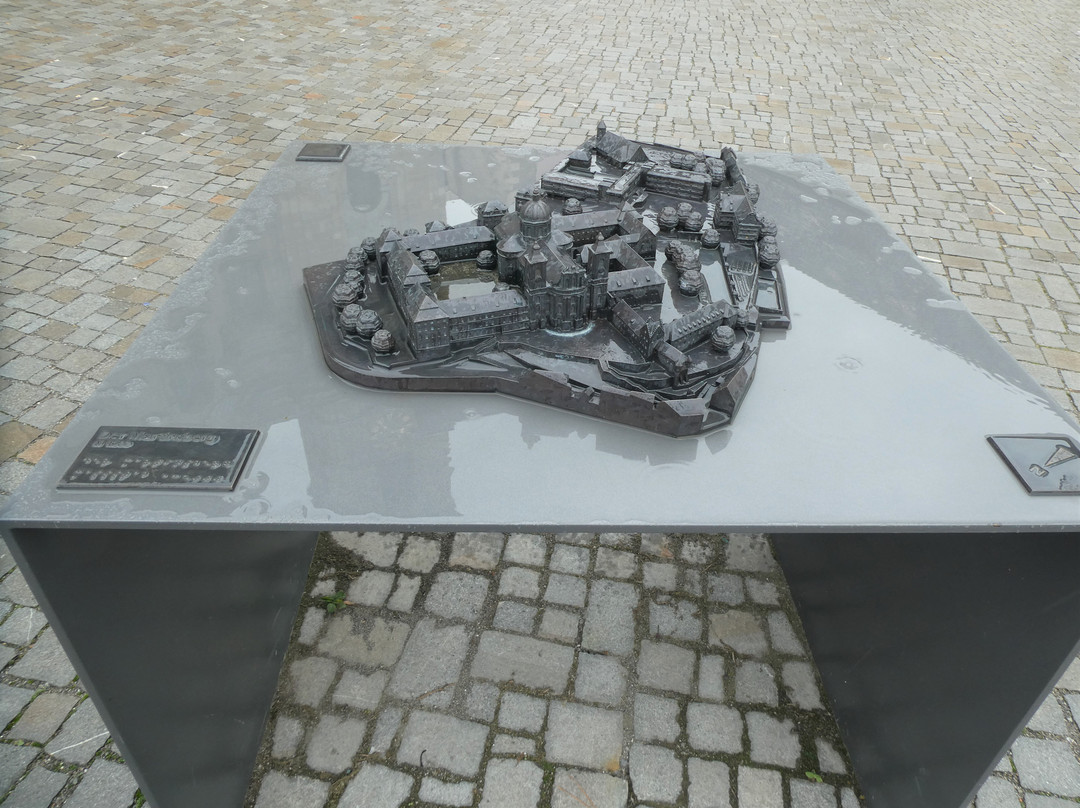 Relief Der Martinsberg景点图片