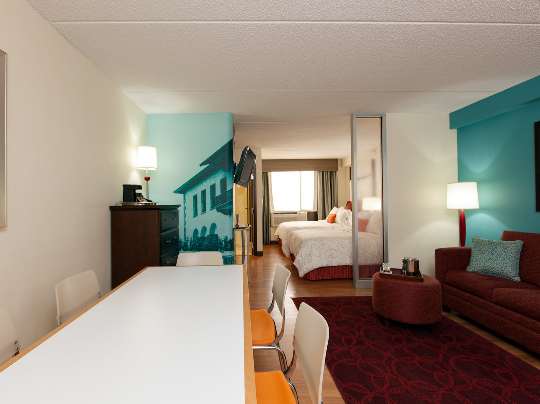 Hotel Indigo Chicago-Vernon Hills by IHG主图