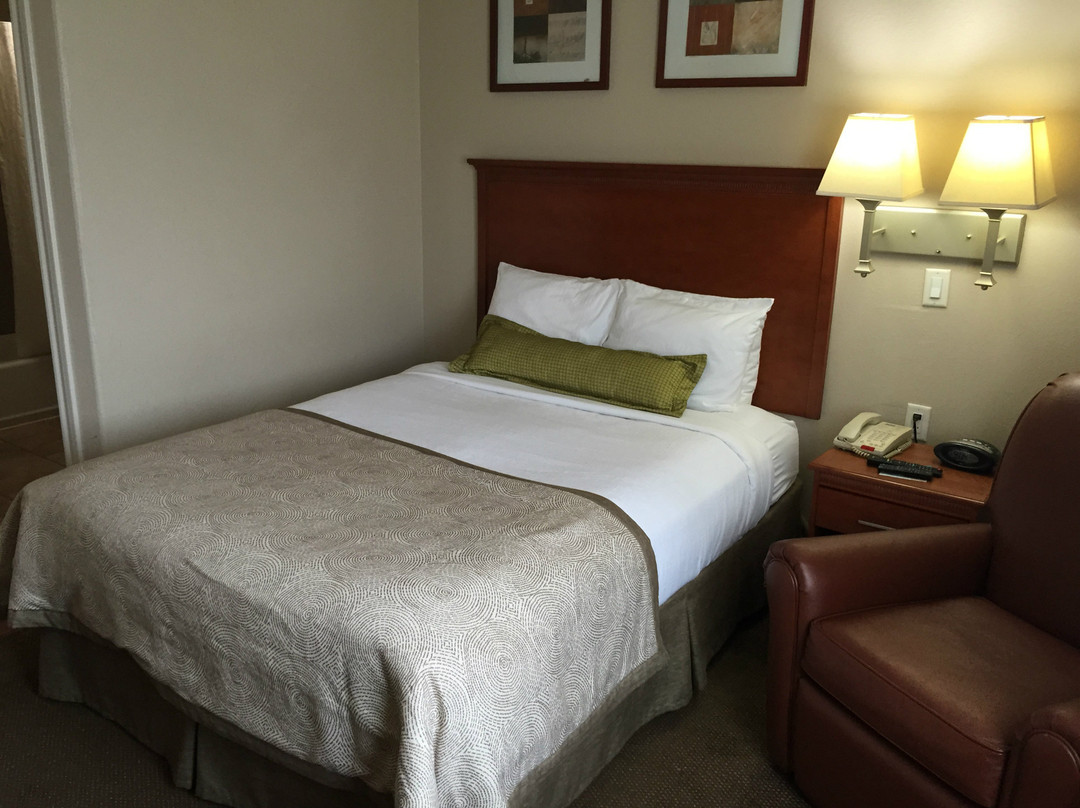 Candlewood Suites La Porte by IHG主图