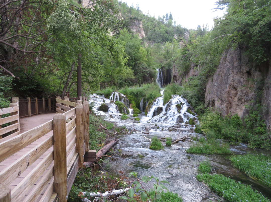 Roughlock Falls-Savoy必去景点