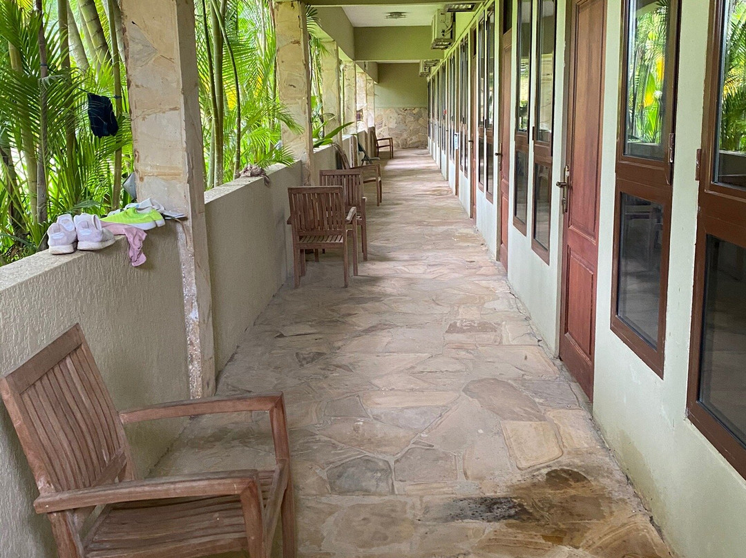 Ngalawa Hotel & Resort主图