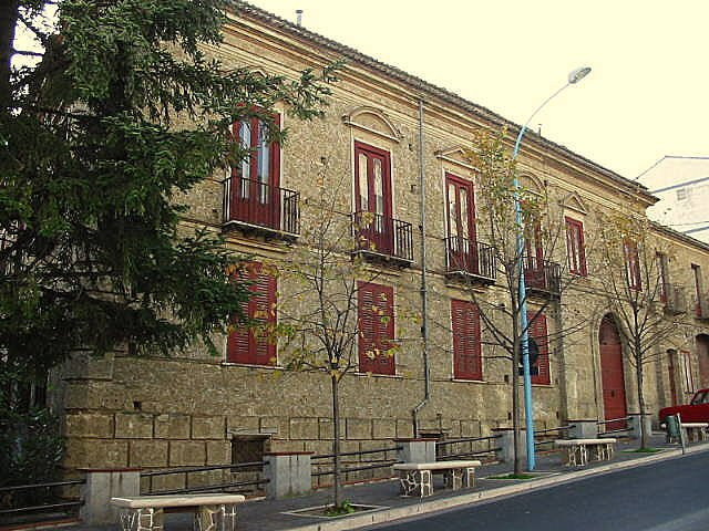 Palazzo Barletta景点图片