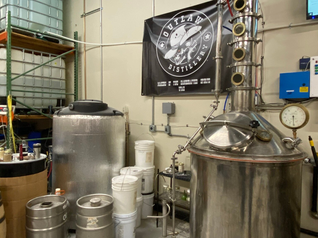 Outlaw Distillery-米德瓦尔必去景点