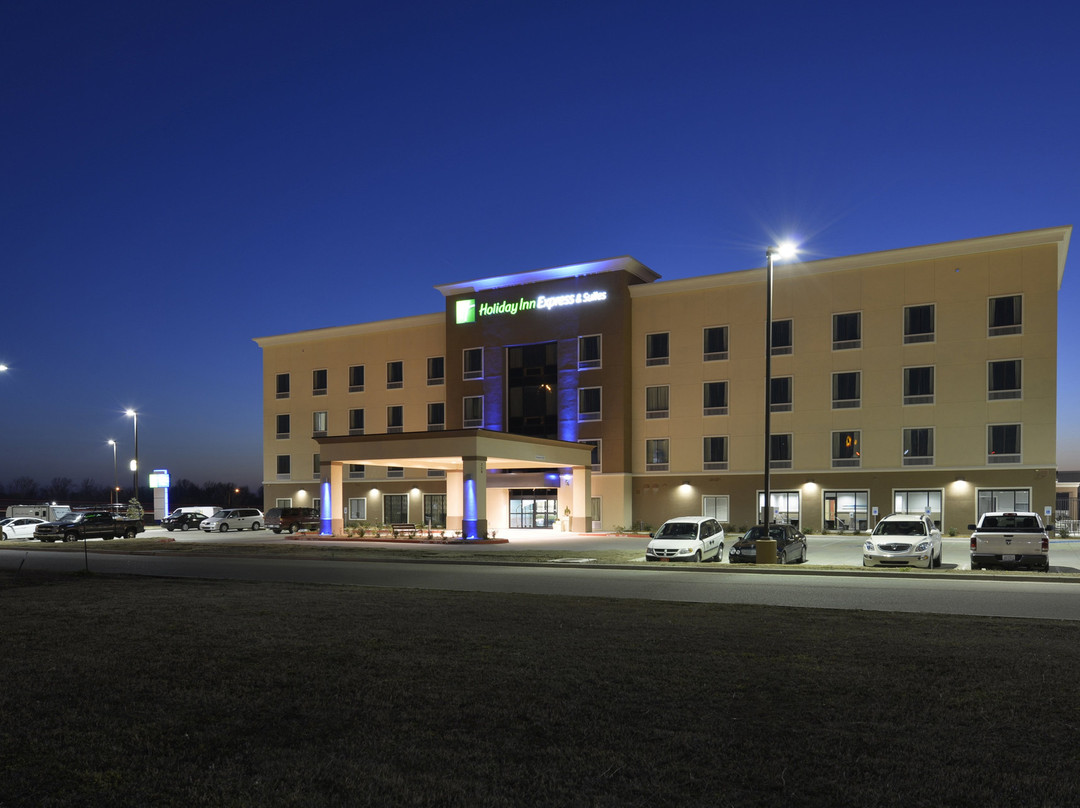 Holiday Inn Express & Suites Forrest City By IHG主图