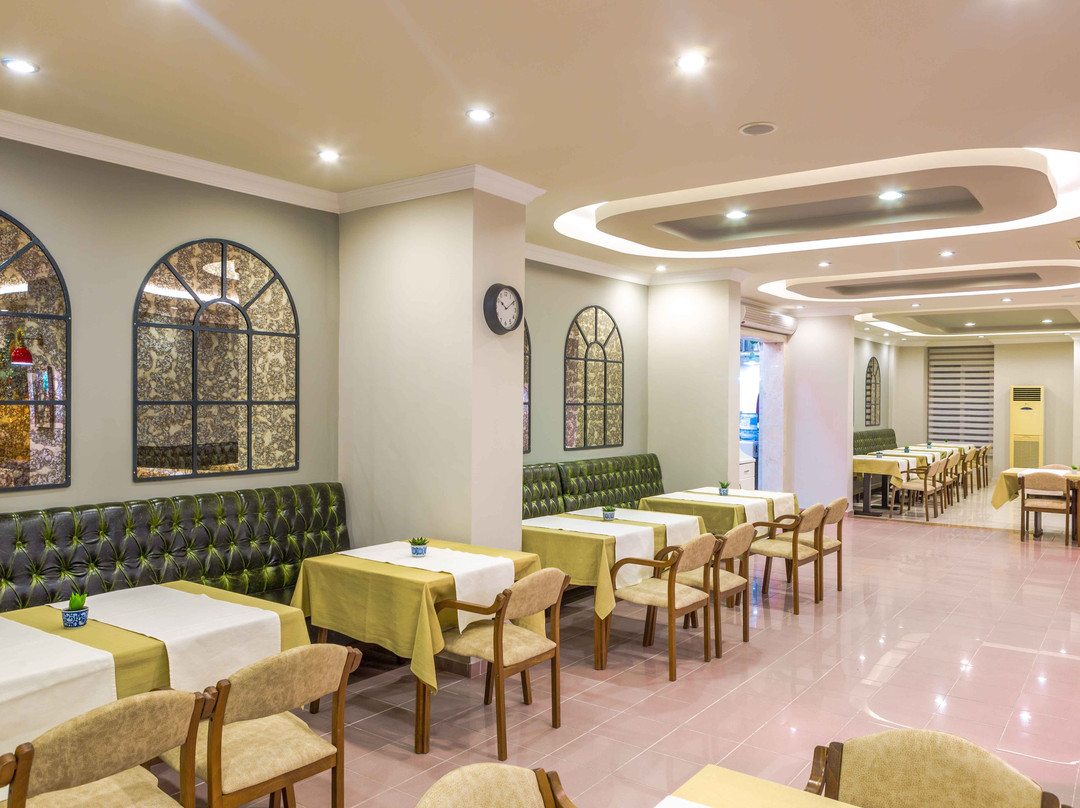 Bektas酒店住宿-Villa Sunflower Hotel