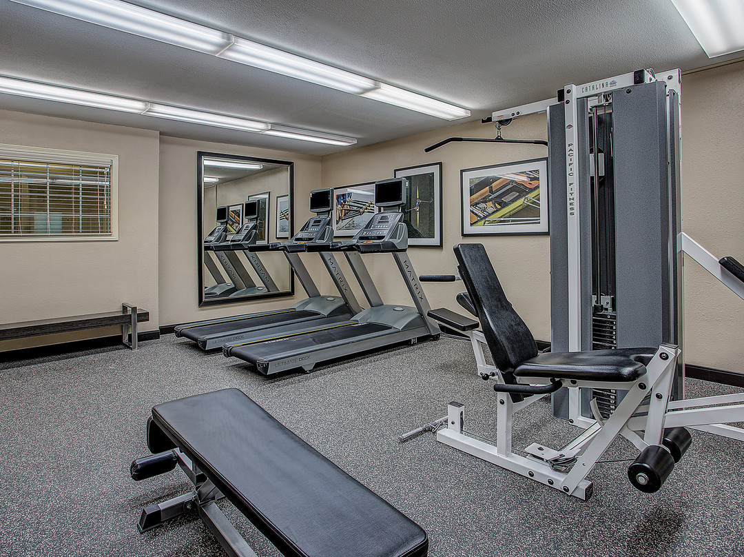 Candlewood Suites Louisville Airport by IHG主图