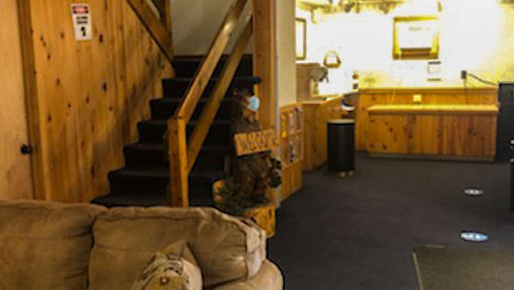 Adirondack Lodge Old Forge主图