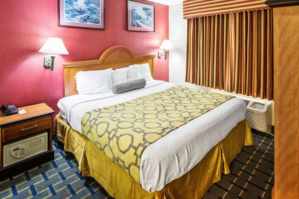 萨凡纳普勒旅程住宿套房酒店主图