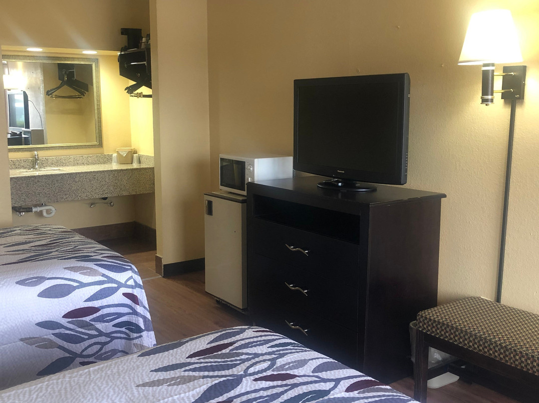 Red Roof Inn Berea主图