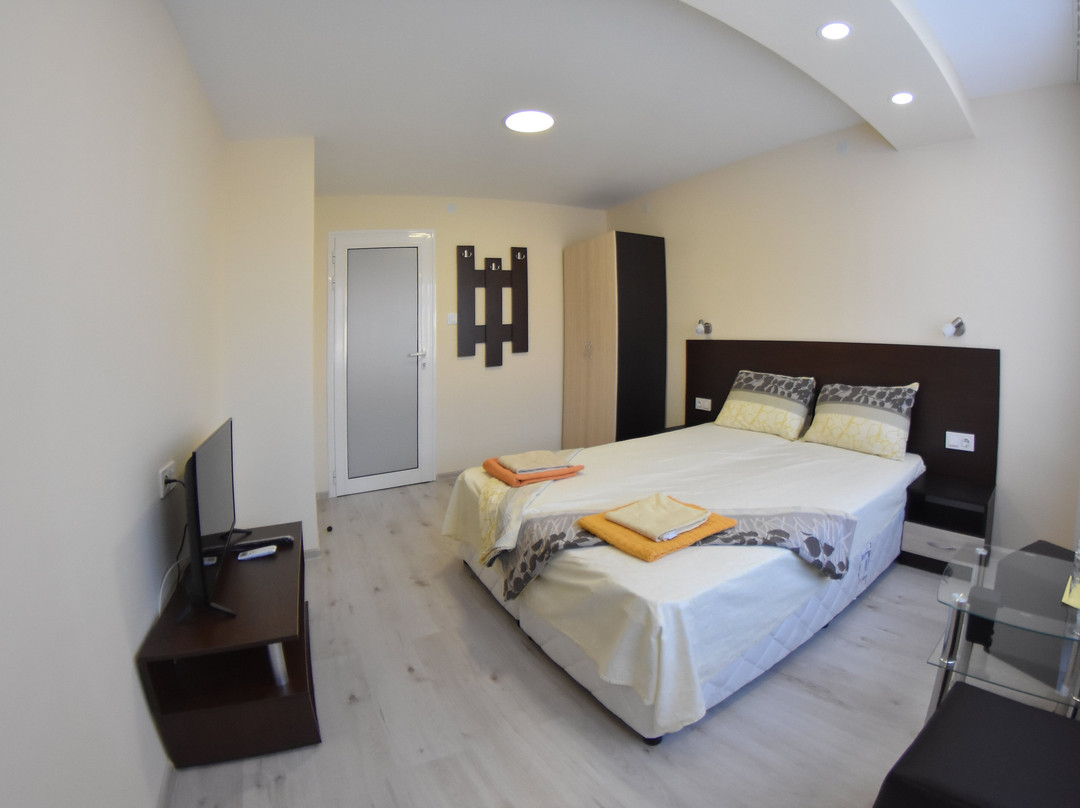 Раде 3-Враца主图