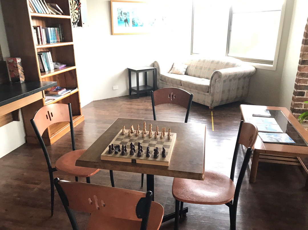 东港汽车酒店主图