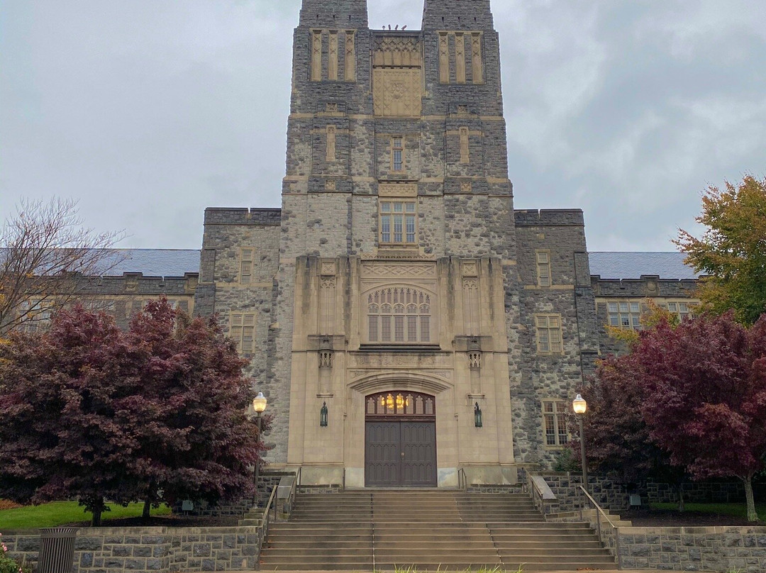 April 16 Memorial at Virginia Tech景点图片