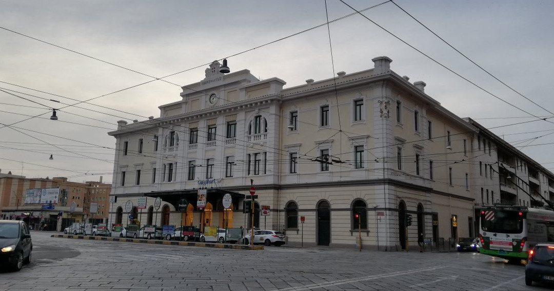 Stazione Ferroviaria di Cagliari景点图片