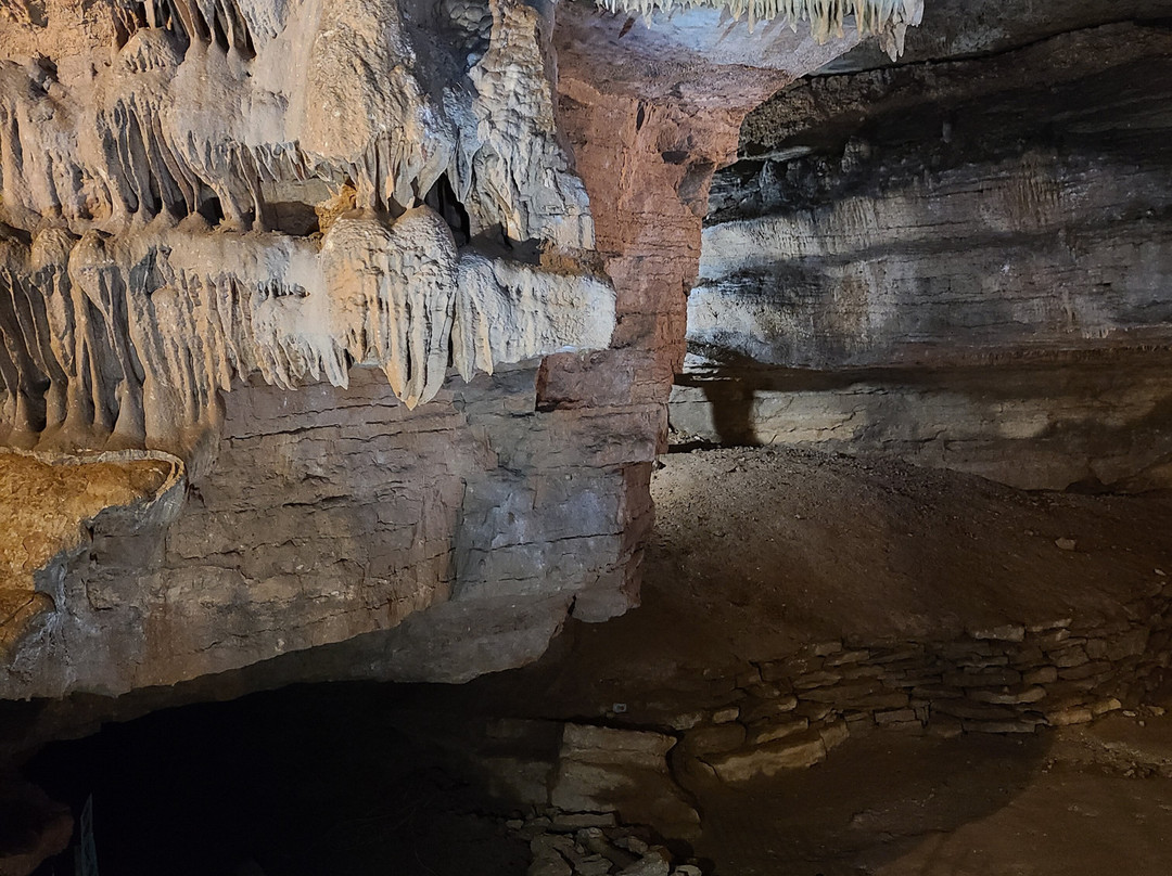 Old Spanish Treasure Cave景点图片