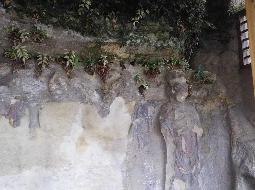 Iwayaji Temple Stone Budda-大分市必去景点