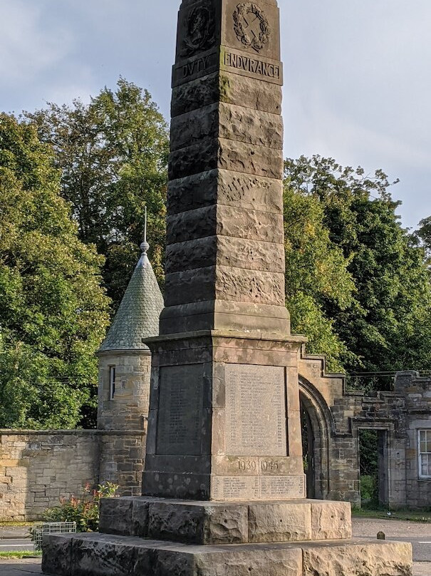 Leslie War Memorial-Leslie必去景点