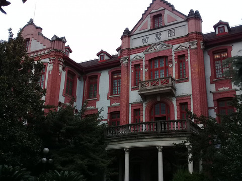 上海交通大学-上海市必去景点