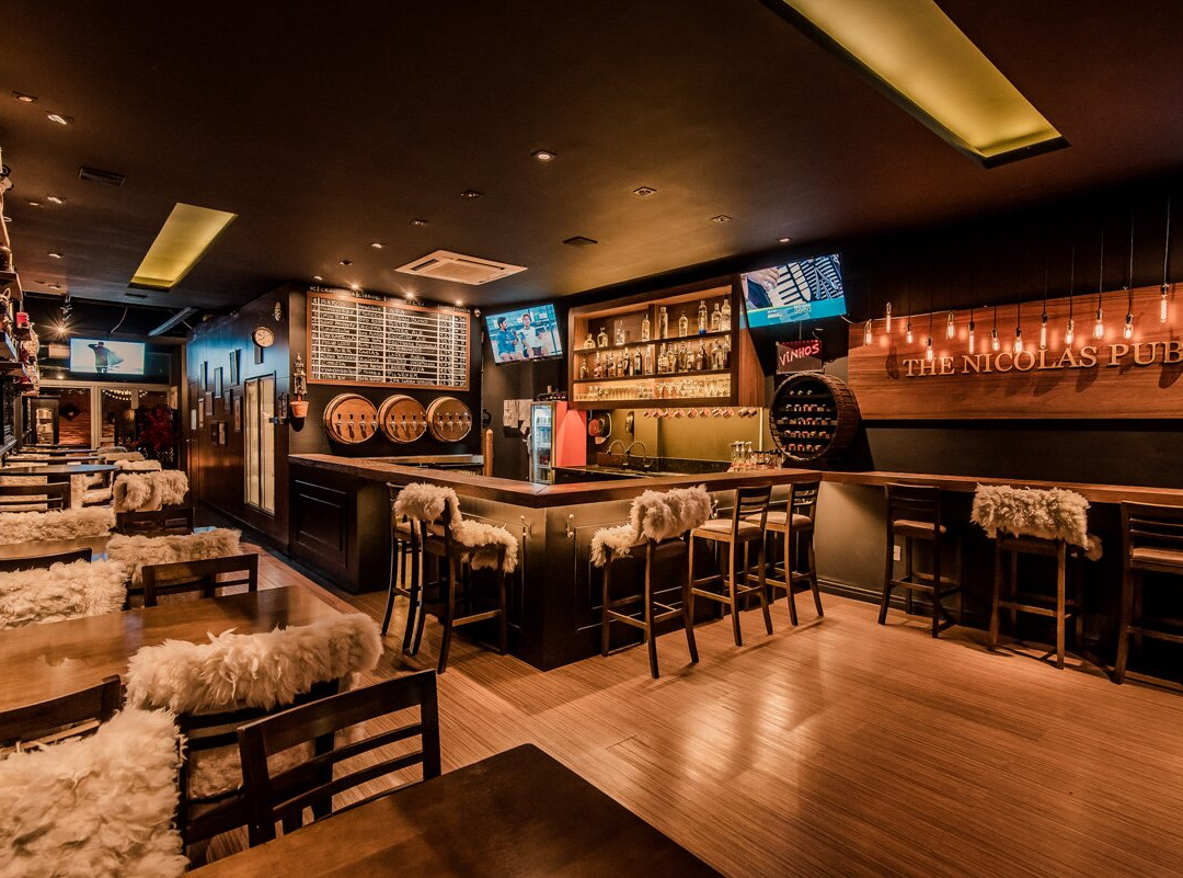 The Nicolas Pub
