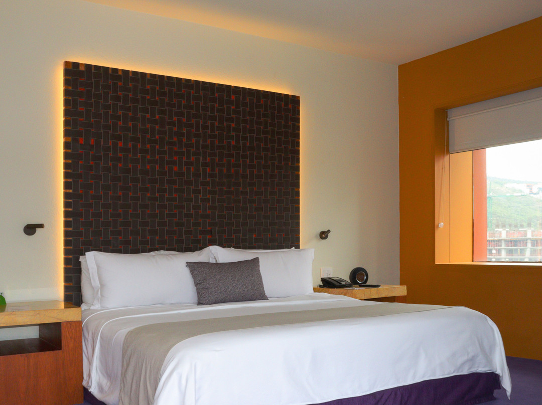 Camino Real Monterrey主图