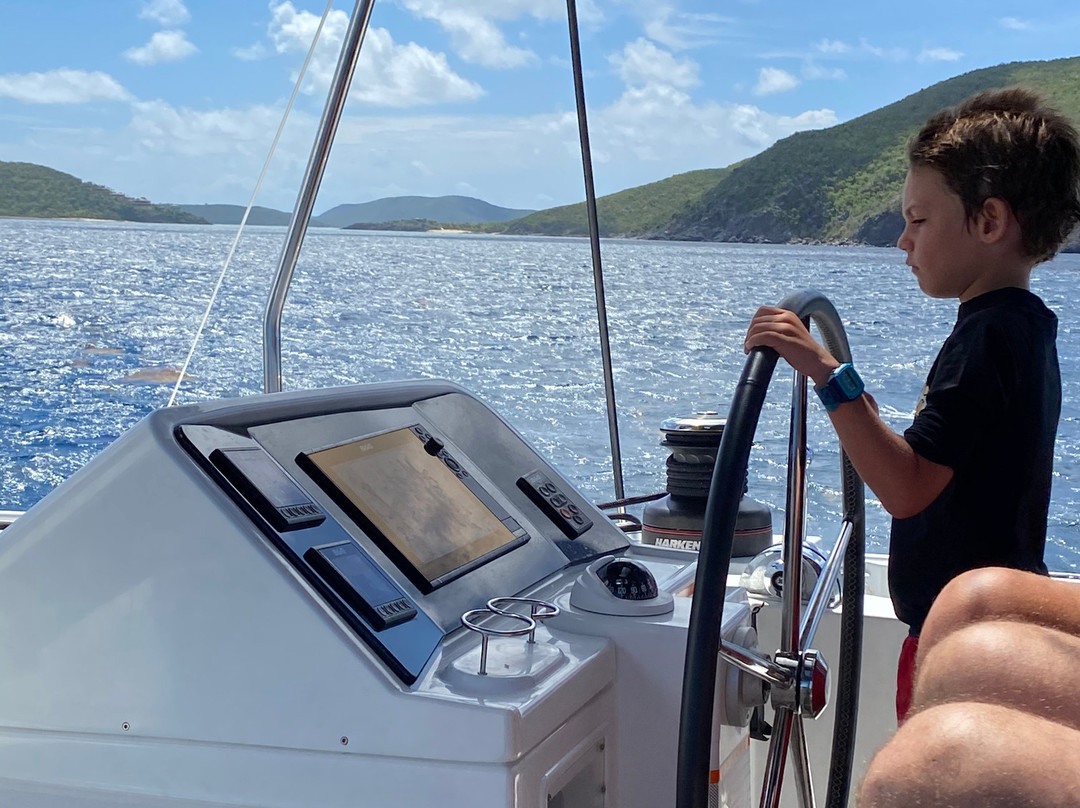 The Catamaran Company Charters-托土拉必去景点