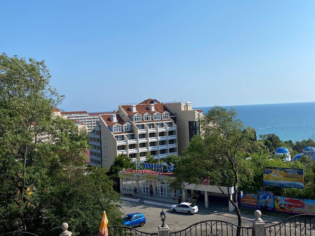 Loo De Luxe on Dekabristov Street主图