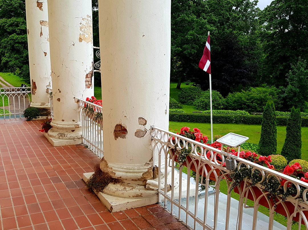Kazdanga Palace-Kazdanga必去景点