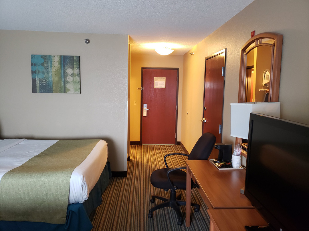 Best Western Governors Inn & Suites主图