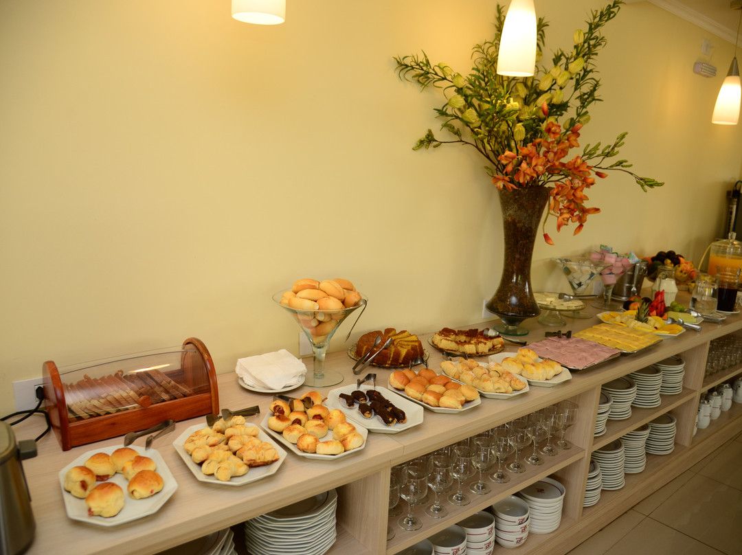 River Park Hotel主图