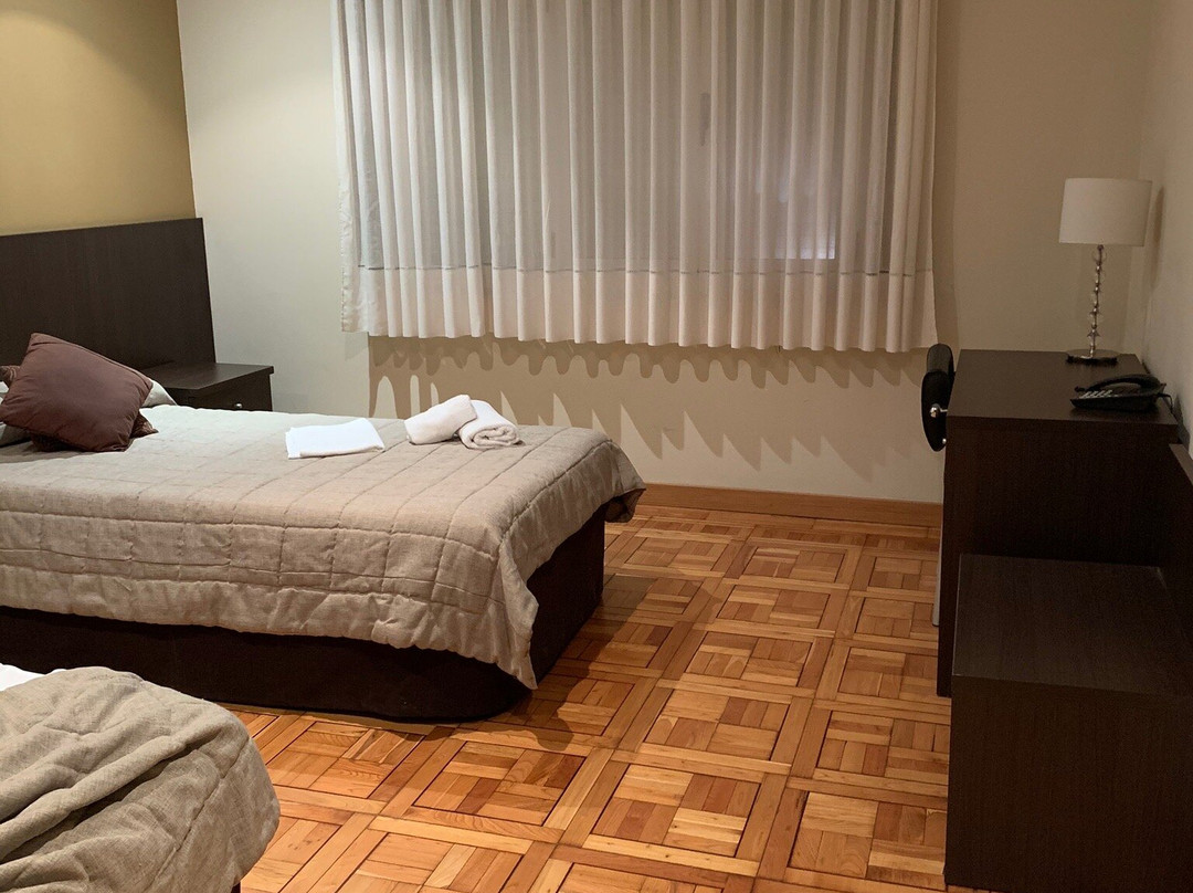 Hotel Santa Barbara主图