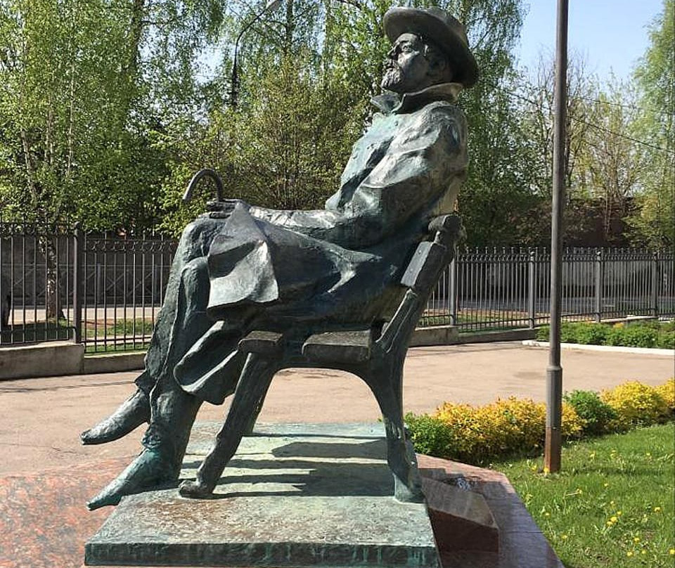 Monument to Chekhov景点图片